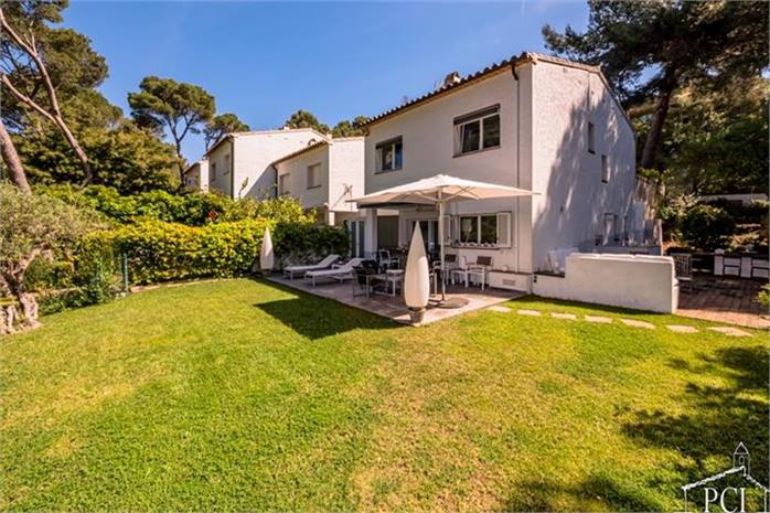 VILLA LINA